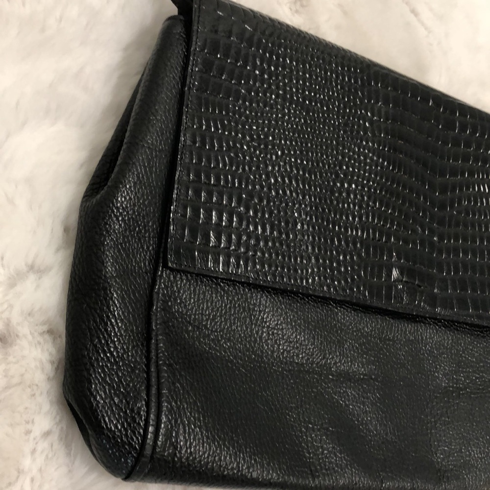 Vintage Fendi Authentic Black Leather Crossbody Bag - Picture 3 of 16